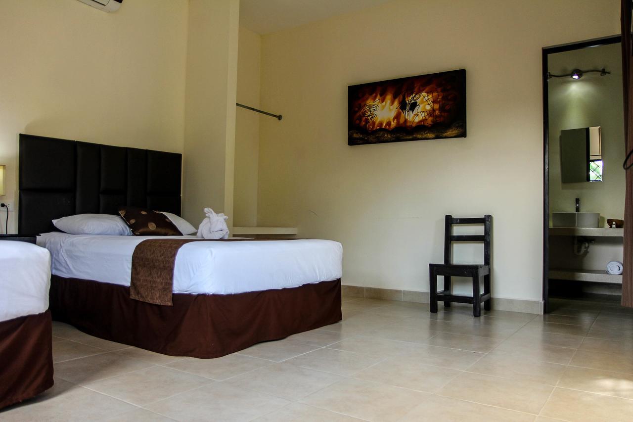 Hotel Hacienda De Исамал Екстериор снимка