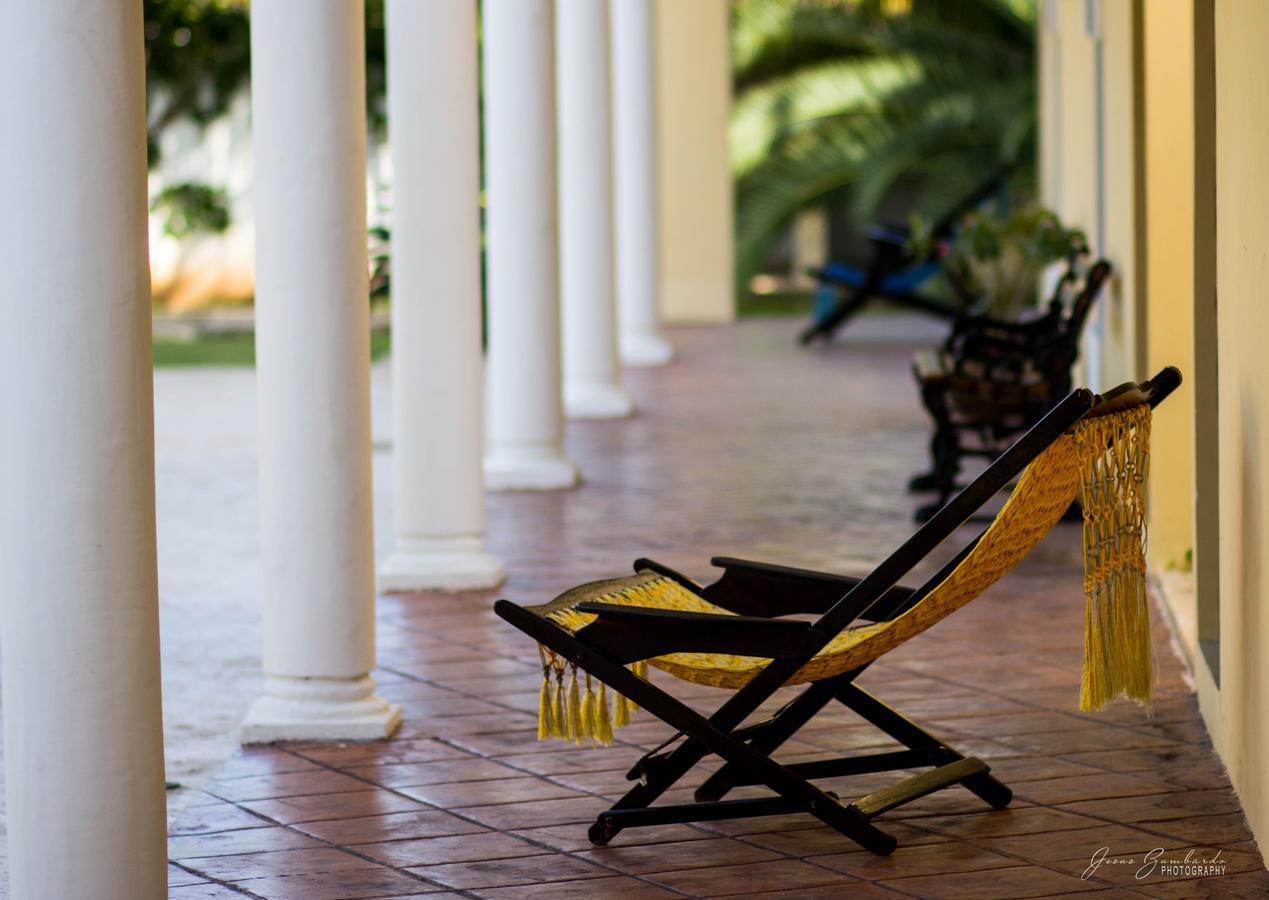 Hotel Hacienda De Исамал Екстериор снимка