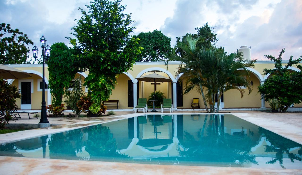 Hotel Hacienda De Исамал Екстериор снимка