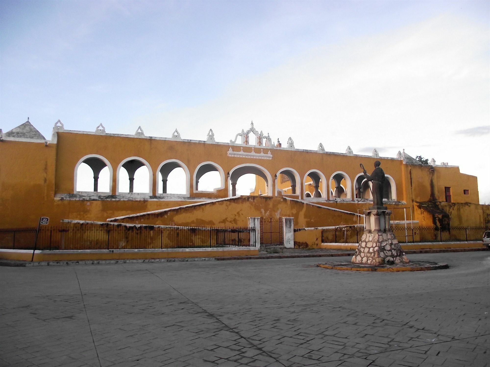 Hotel Hacienda De Исамал Екстериор снимка
